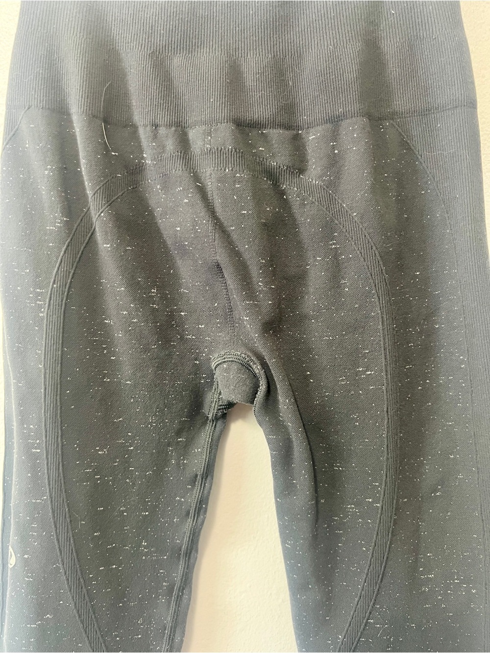 Lululemon Athletica Grey Speckled Ebb to Street Leggings - Size 4 - Picture 11 of 12